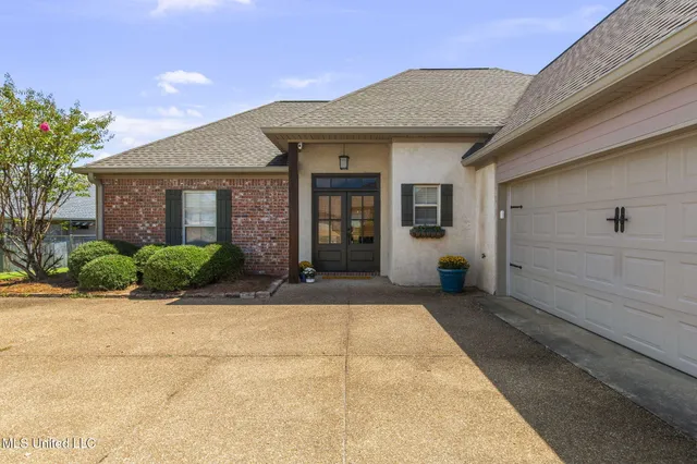 $320,000 | 1935 East Ridge Circle, Madison, MS 39110
