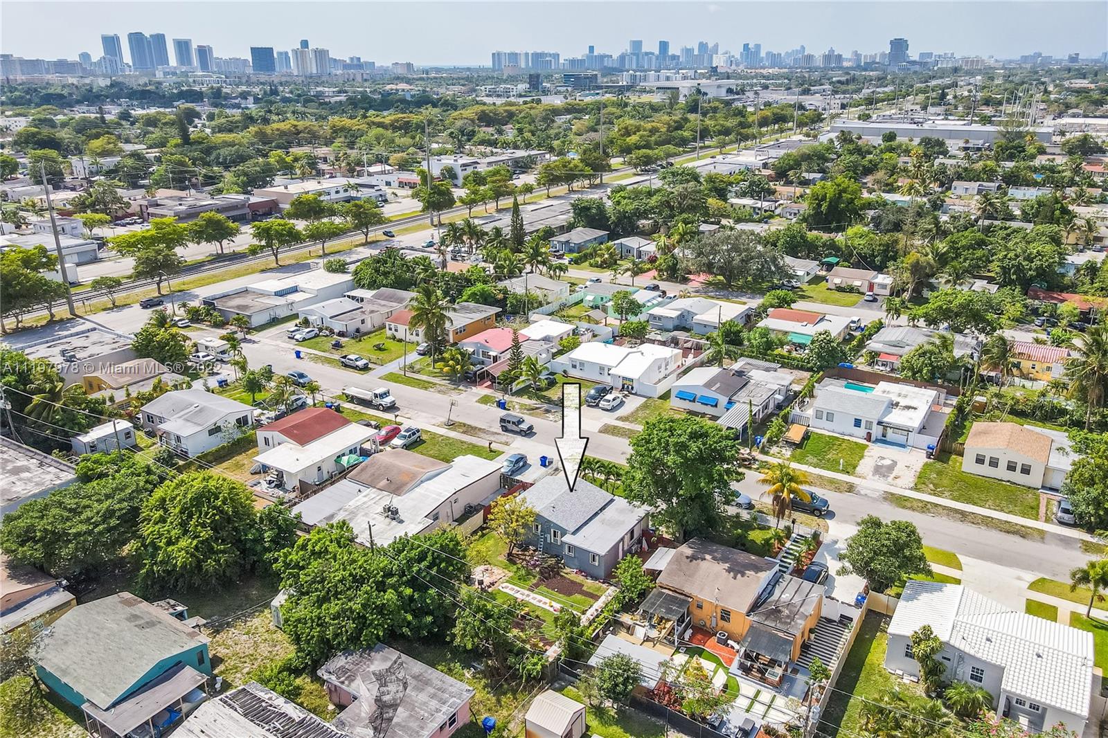 2123 Funston Street Hollywood, FL 33020 - Photo 27 of 30 an aerial view of residential houses with city view