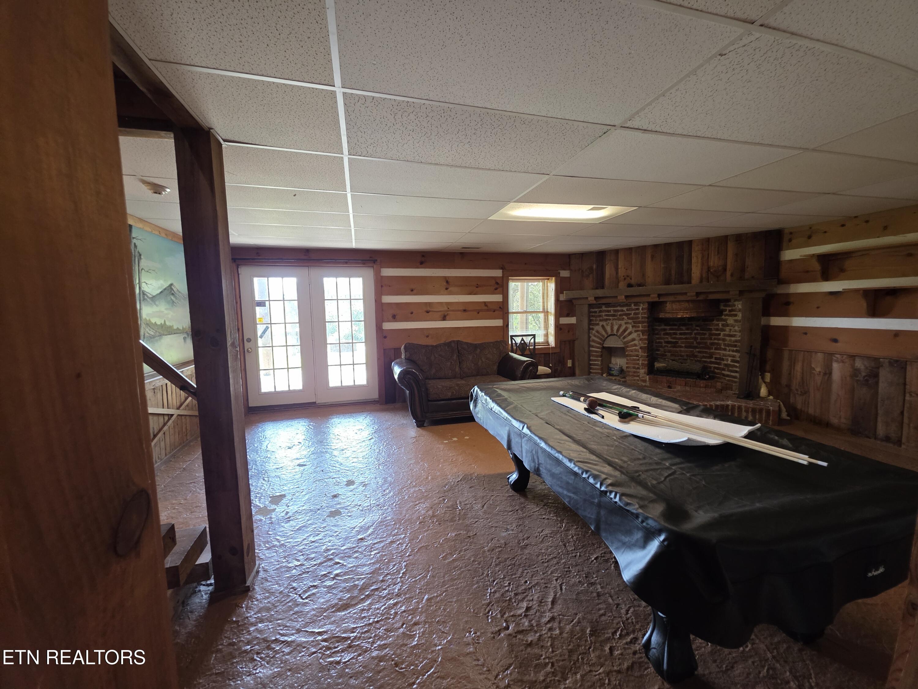 2875 East Walnut Grove Road Sevierville, TN 37876 - Photo 10 of 25 Family room