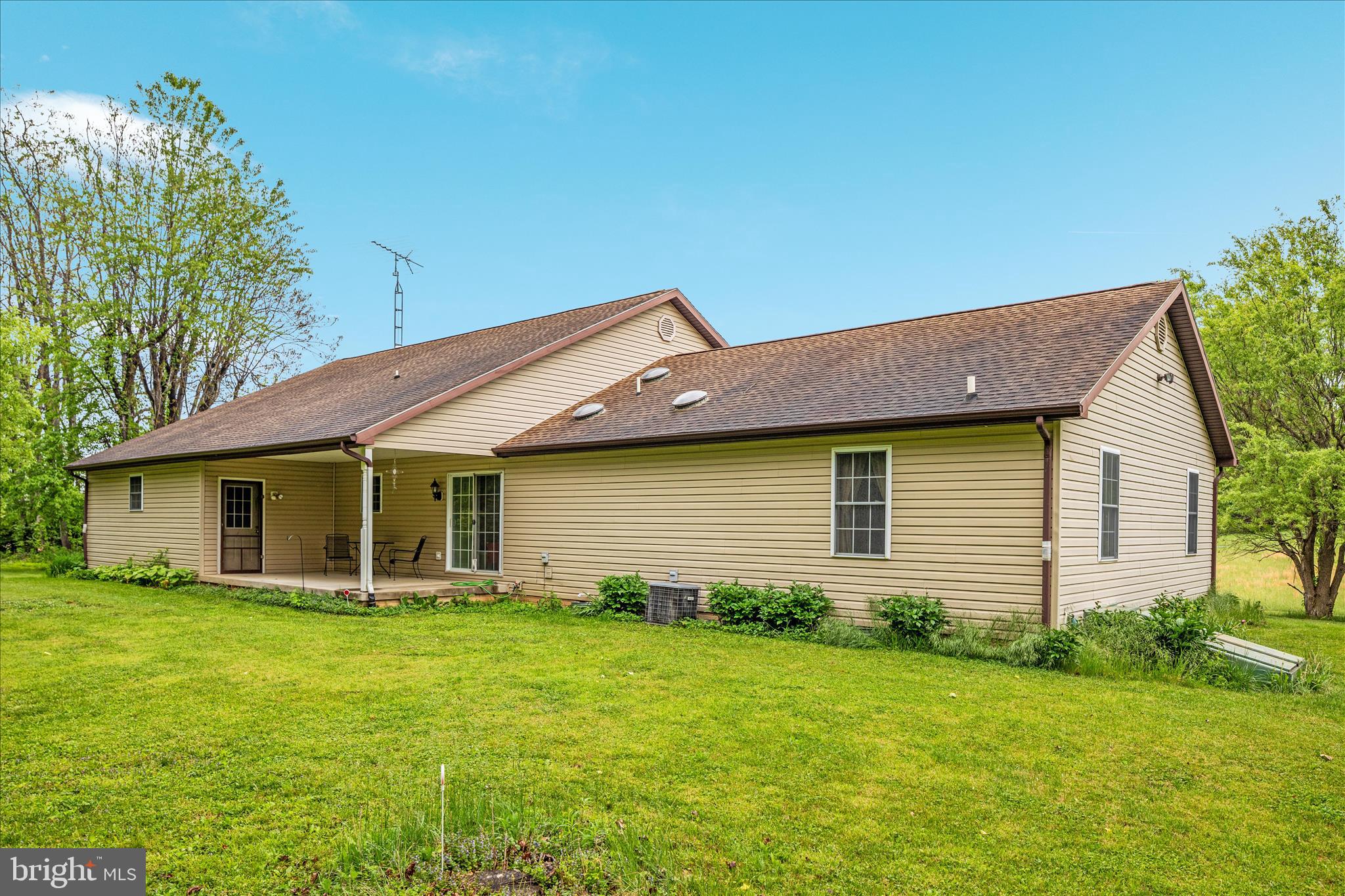 205 Clyde Borum Road Inwood, WV 25428 - Photo 4 of 46 Gallery Image 4