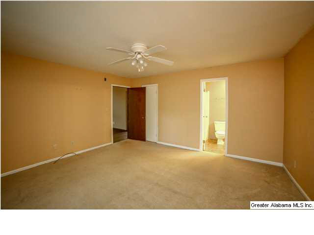 138 Keller Road Southeast Bessemer, AL 35022 - Photo 15 of 29