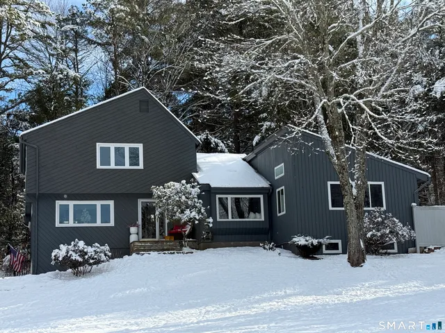 $800,000 | 324 Old Farms Road, Simsbury, CT 06070