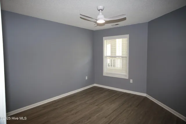 $1,675 | 4142 Breezewood Drive, Unit 201, Wilmington, NC 28412