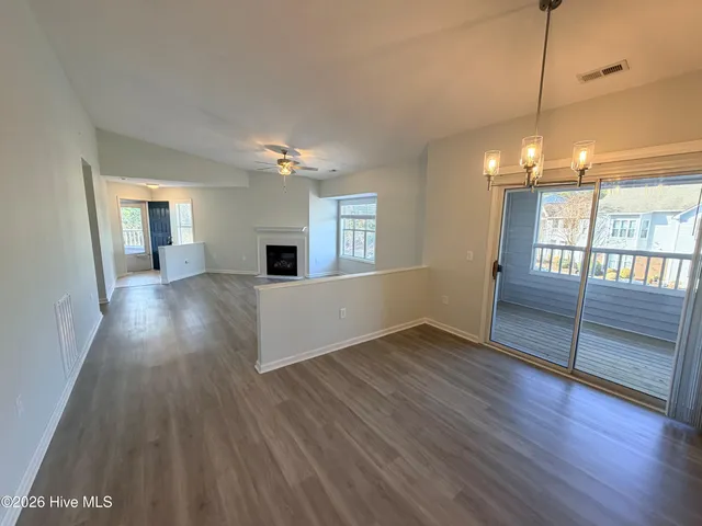 $1,650 | 4142 Breezewood Drive, Unit 201, Wilmington, NC 28412