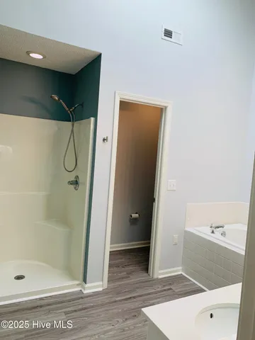 $1,675 | 4142 Breezewood Drive, Unit 201, Wilmington, NC 28412