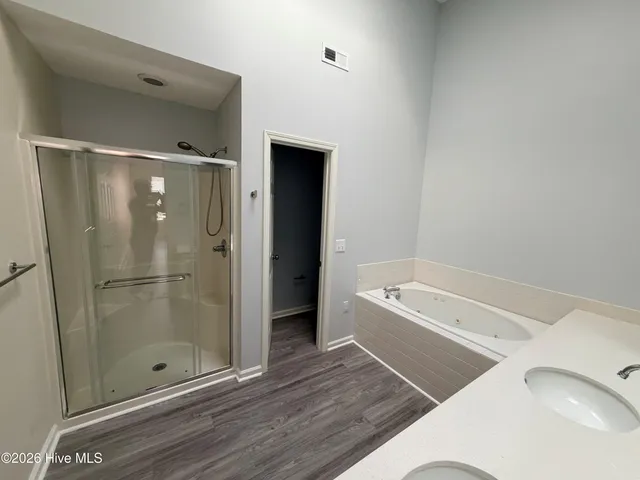 $1,650 | 4142 Breezewood Drive, Unit 201, Wilmington, NC 28412