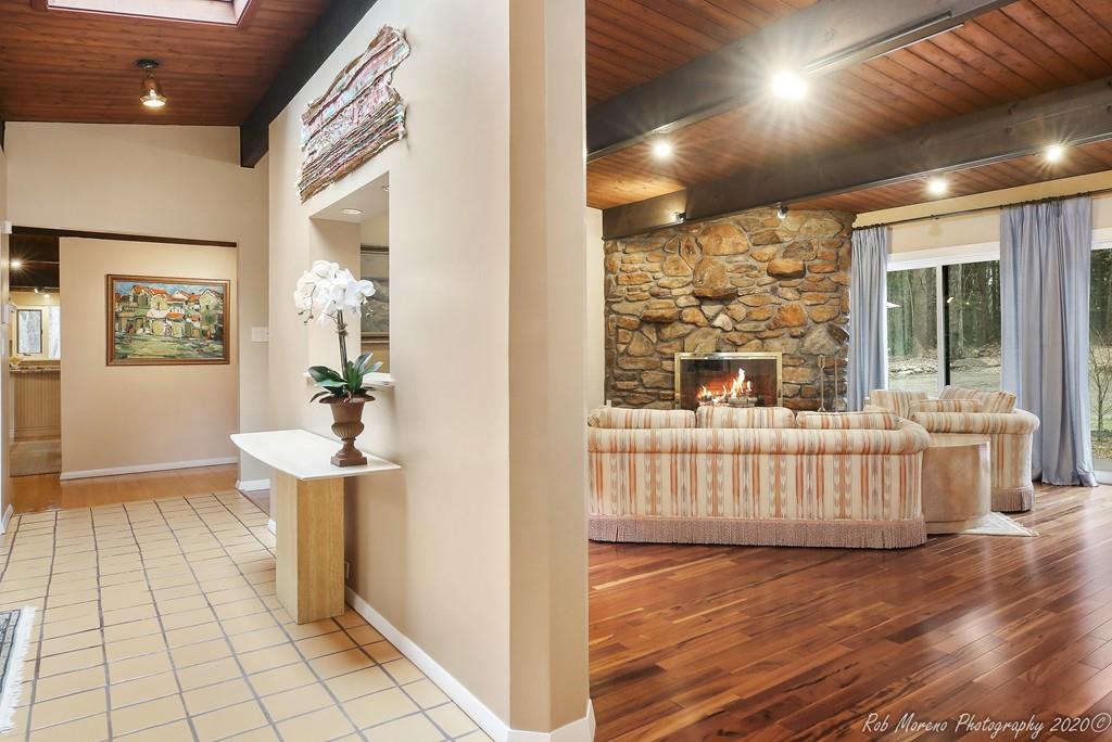 13 Carleton Circle Boxford, MA 01921 - Photo 4 of 42