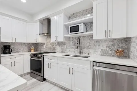 $880,000 | 4290 Canterbury Walk Drive, Duluth, GA 30097