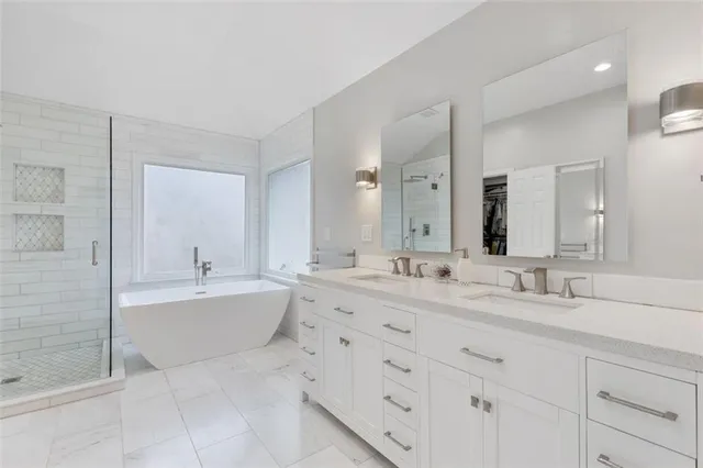 $880,000 | 4290 Canterbury Walk Drive, Duluth, GA 30097