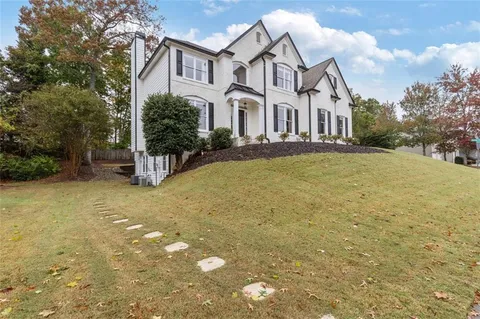 $880,000 | 4290 Canterbury Walk Drive, Duluth, GA 30097