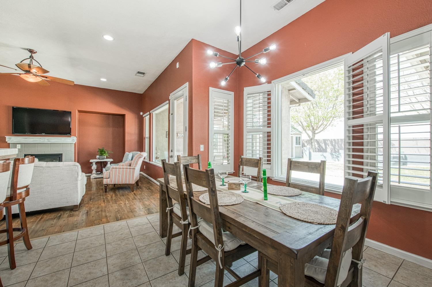 2184 East Duff Avenue Reedley, CA 93654 - Photo 12 of 52 Gallery Image 12