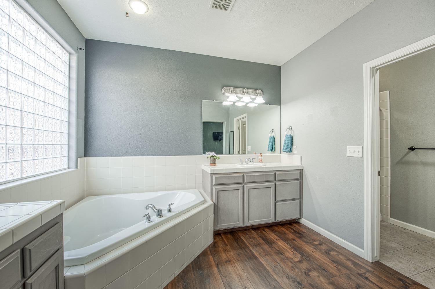 2184 East Duff Avenue Reedley, CA 93654 - Photo 26 of 52 Gallery Image 26