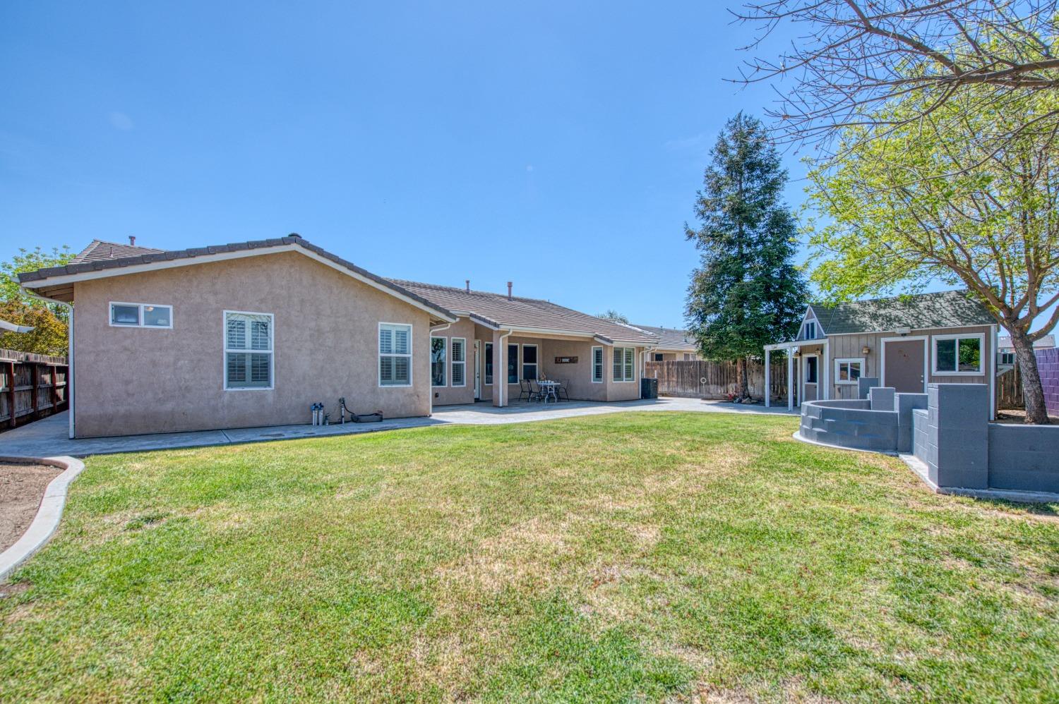 2184 East Duff Avenue Reedley, CA 93654 - Photo 34 of 52 Gallery Image 34