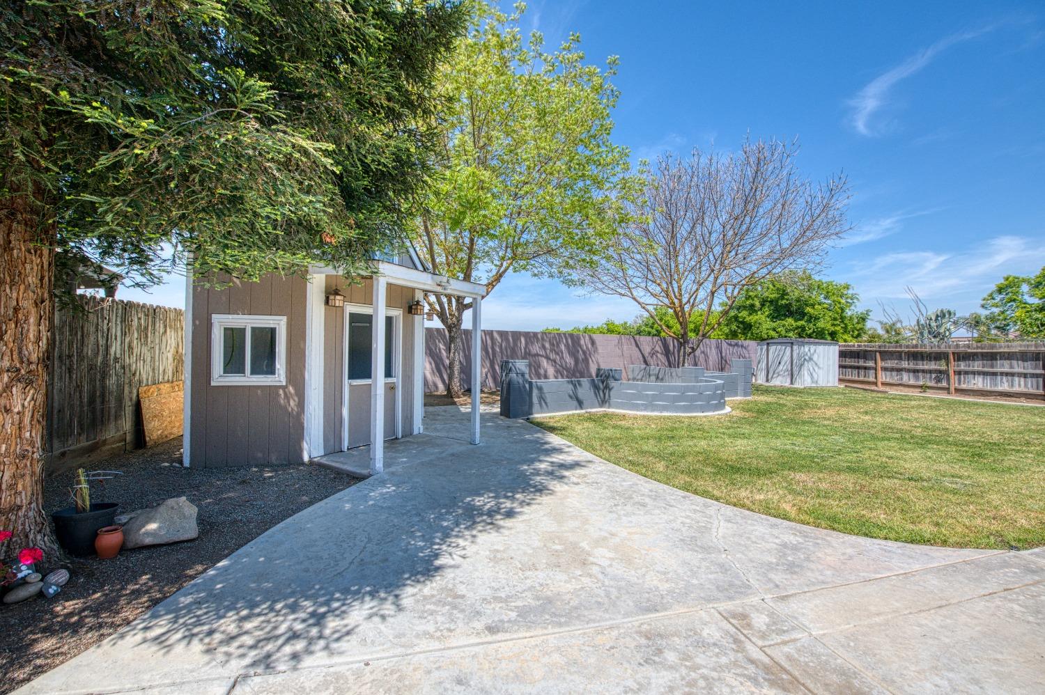 2184 East Duff Avenue Reedley, CA 93654 - Photo 40 of 52 Gallery Image 40