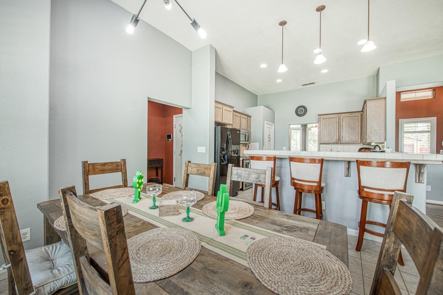 2184 East Duff Avenue Reedley, CA 93654 - Photo 10 of 52 Gallery Image 10