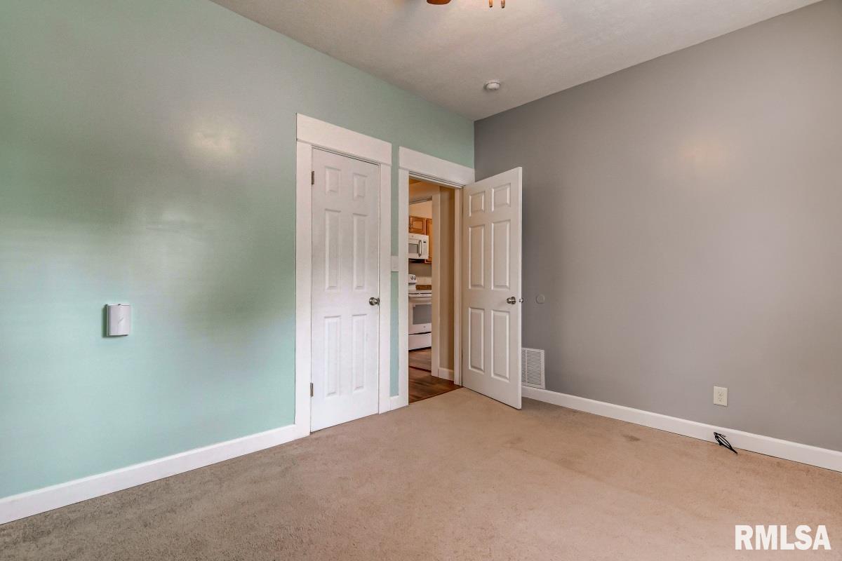 2021 South 5th Street Springfield, IL 62703 - Photo 22 of 35