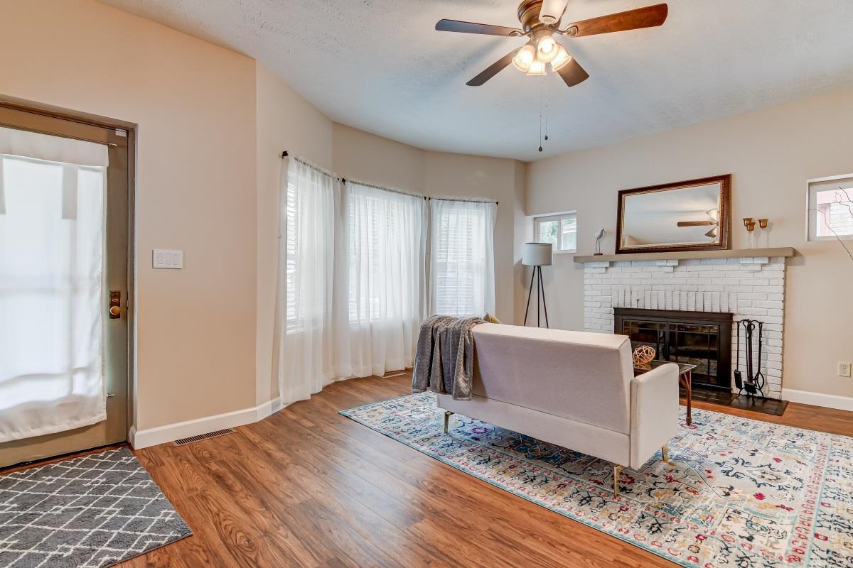 2021 South 5th Street Springfield, IL 62703 - Photo 4 of 35