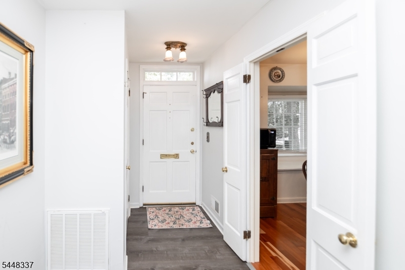 111 Osprey Road Hackettstown, NJ 07840 - Photo 5 of 31 Gallery Image 5