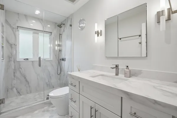 $625,000 | 212 East Monterey Avenue, Schaumburg, IL 60193