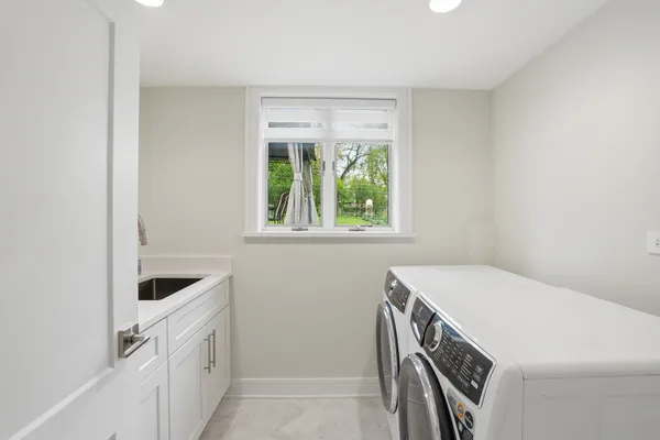 $625,000 | 212 East Monterey Avenue, Schaumburg, IL 60193
