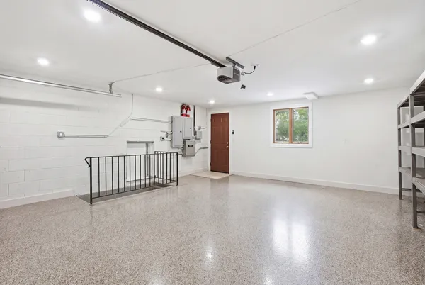 $625,000 | 212 East Monterey Avenue, Schaumburg, IL 60193