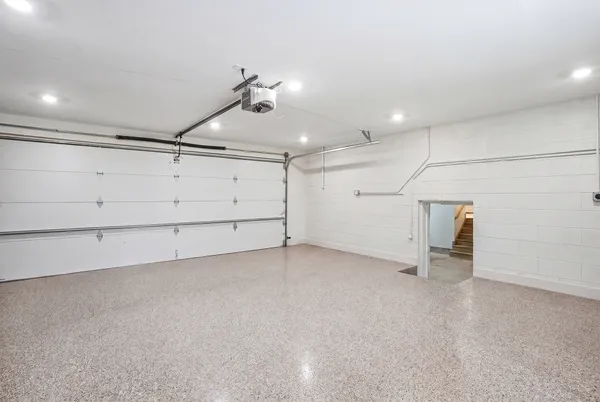 $625,000 | 212 East Monterey Avenue, Schaumburg, IL 60193