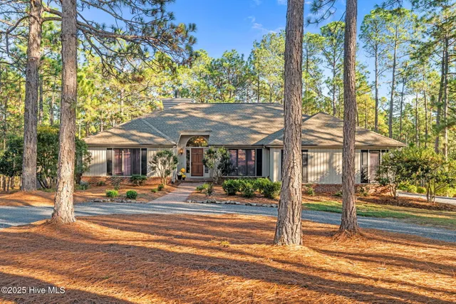 $699,000 | 12 Kippen Court, Pinehurst, NC 28374