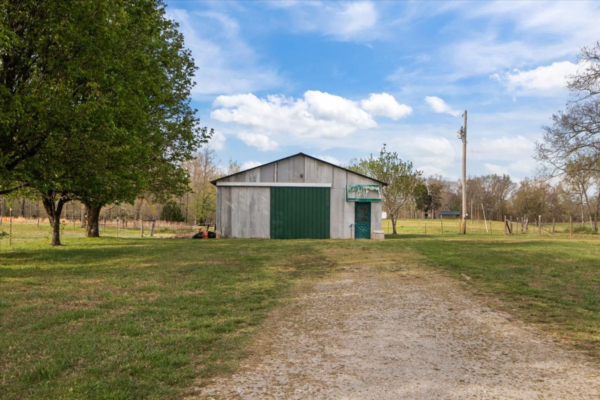 2038 Jack Saunders Road Waverly, TN 37185 - Photo 26 of 63