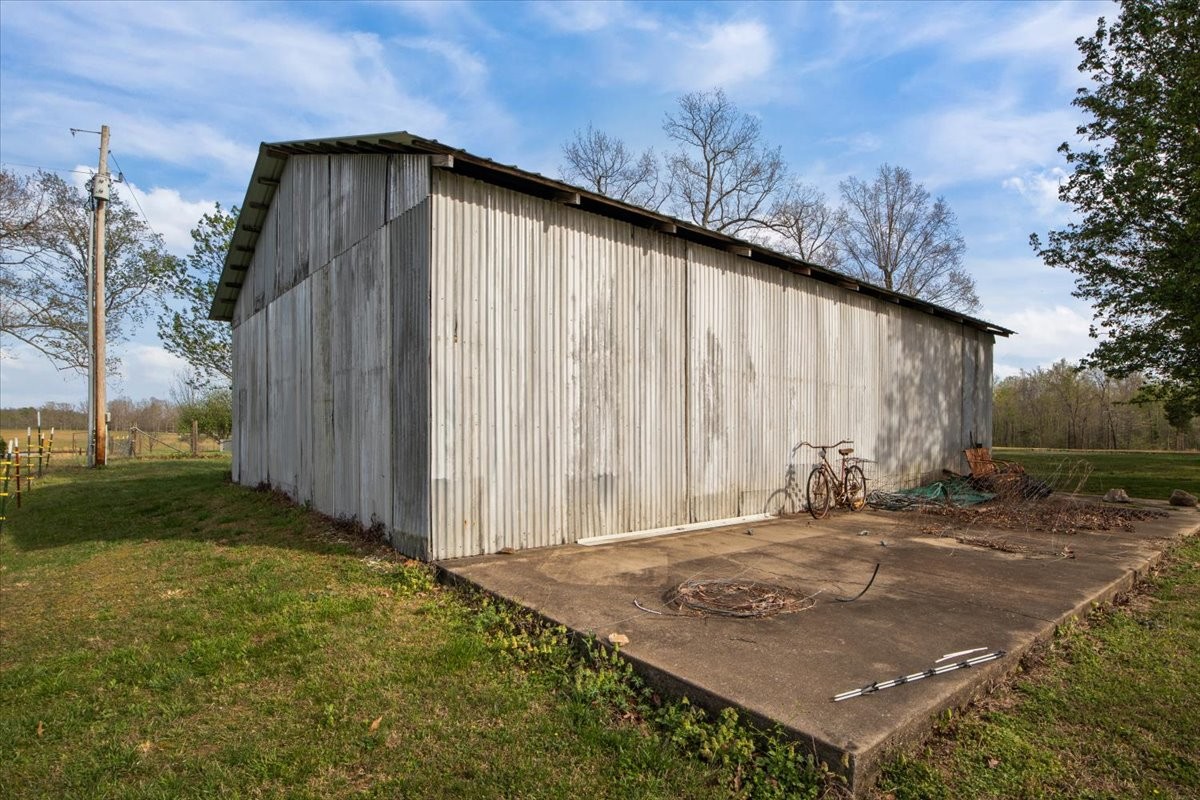 2038 Jack Saunders Road Waverly, TN 37185 - Photo 27 of 63