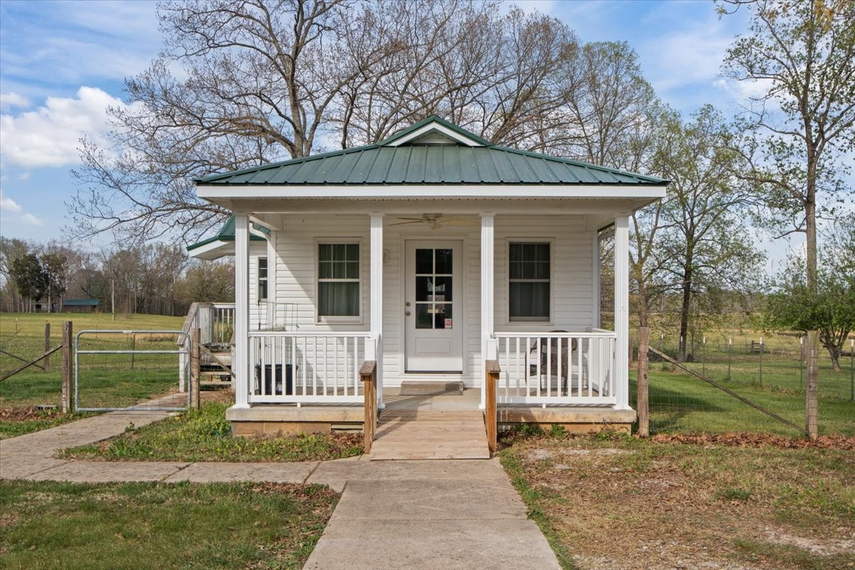 2038 Jack Saunders Road Waverly, TN 37185 - Photo 29 of 63