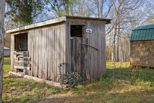 $765,000 | 2038 Jack Saunders Road, Waverly, TN 37185