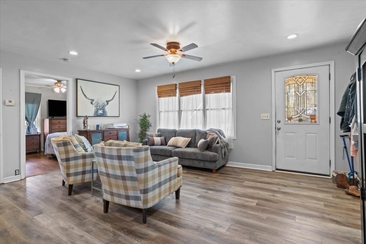 2038 Jack Saunders Road Waverly, TN 37185 - Photo 7 of 63