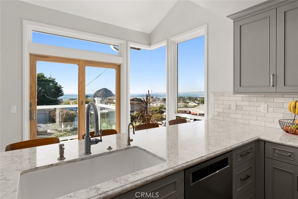 444 Kings Avenue Morro Bay, CA 93442 - Photo 23 of 74