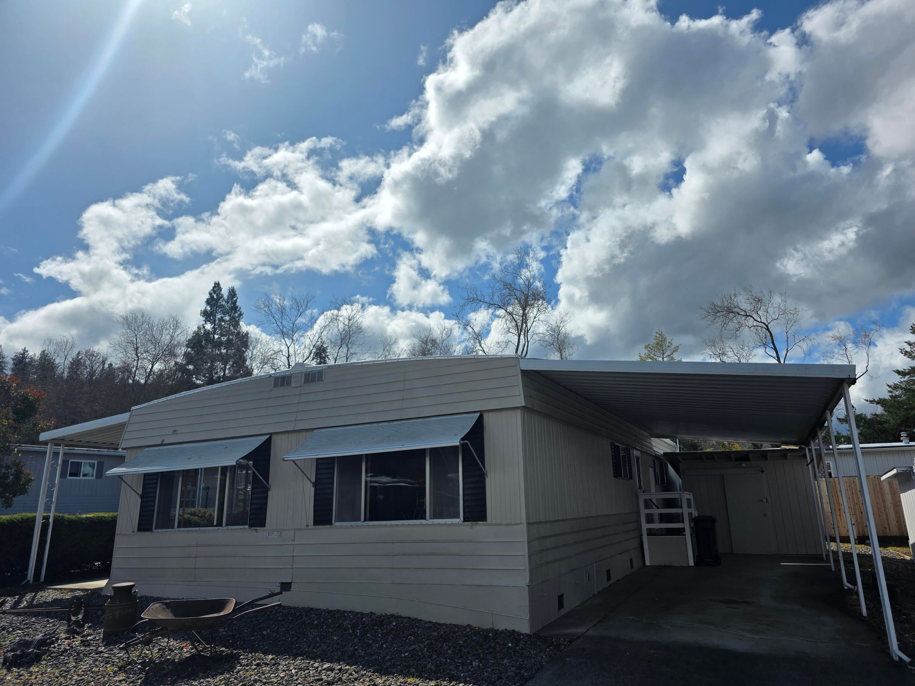 3955 South Stage Road, Unit 19 Medford, OR 97501 - Photo 1 of 22 20250330_150000