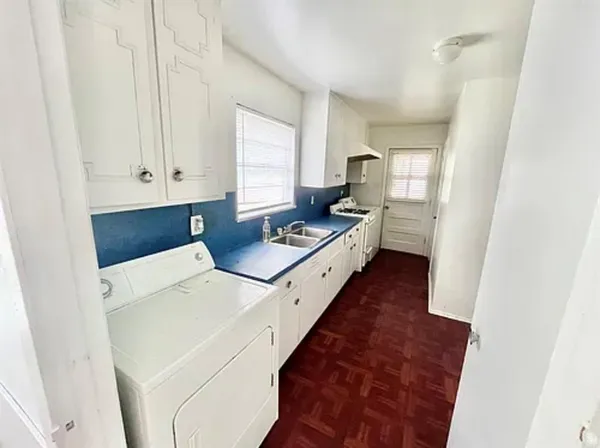 $825 | 109 Vandenburg Drive, Unit A, Denison, TX 75020