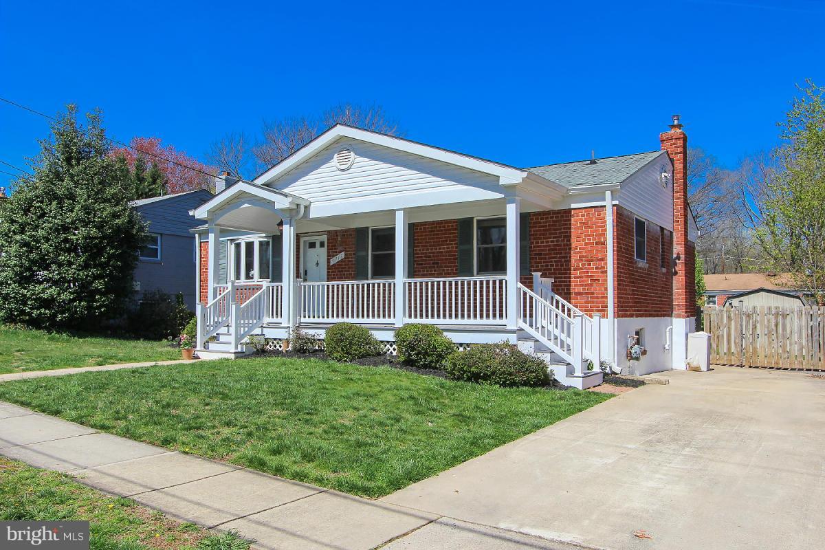 4713 Oxbow Road Rockville, MD 20852 - Photo 2 of 30 Exterior (Front)