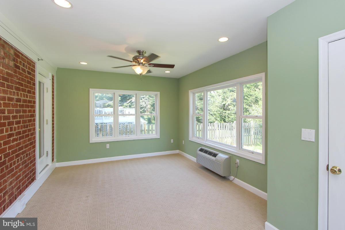 4713 Oxbow Road Rockville, MD 20852 - Photo 16 of 30 Family Room