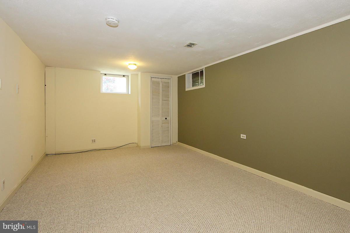 4713 Oxbow Road Rockville, MD 20852 - Photo 26 of 30 Bedroom