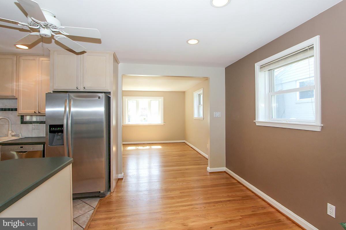 4713 Oxbow Road Rockville, MD 20852 - Photo 9 of 30 Dining Room