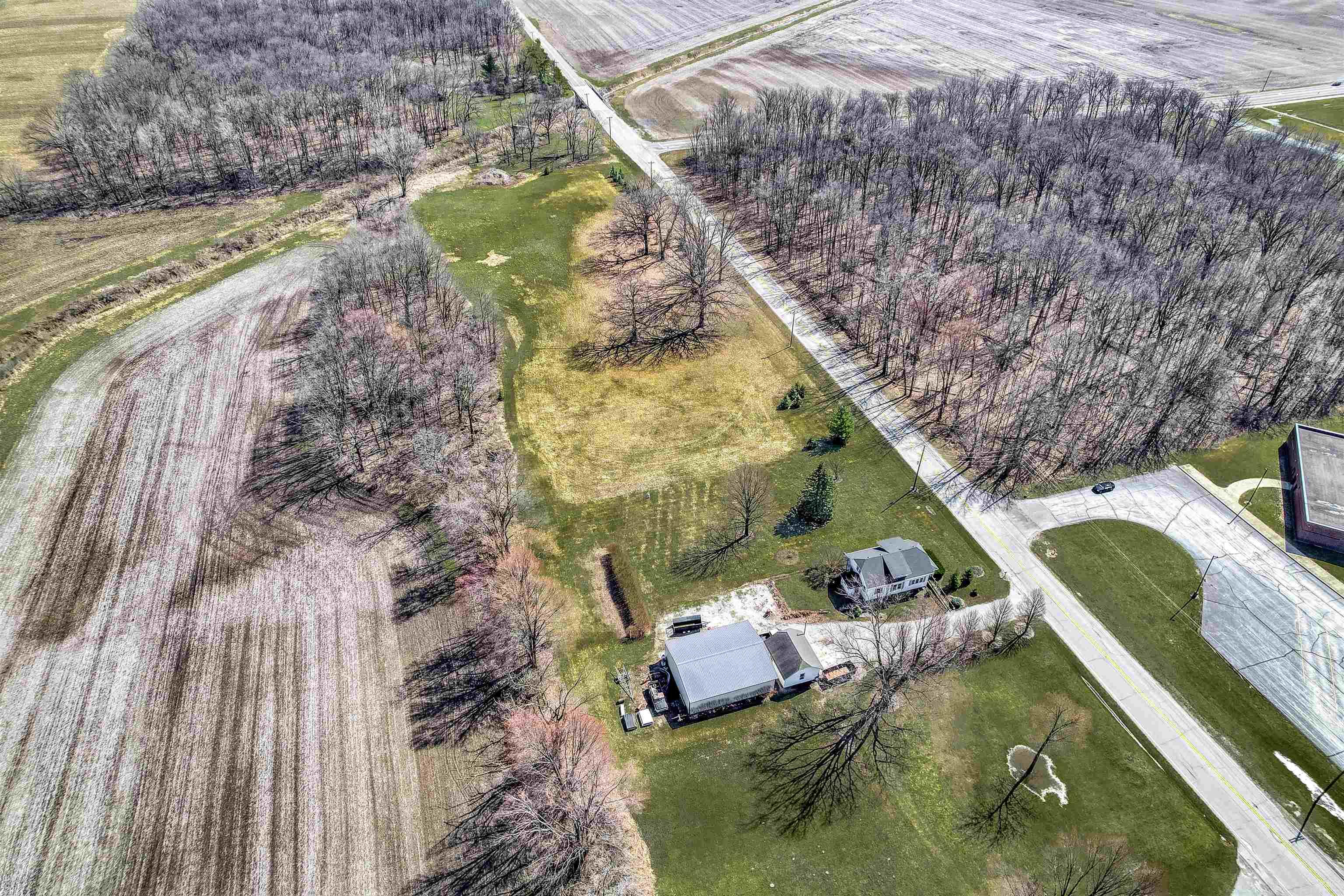 3716 Hathaway Road Fort Wayne, IN 46818 - Photo 4 of 8 Gallery Image 4