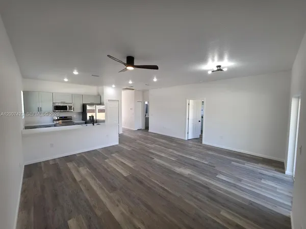 $1,800 | 14659 Southwest 22nd Place, Ocala, FL 34481