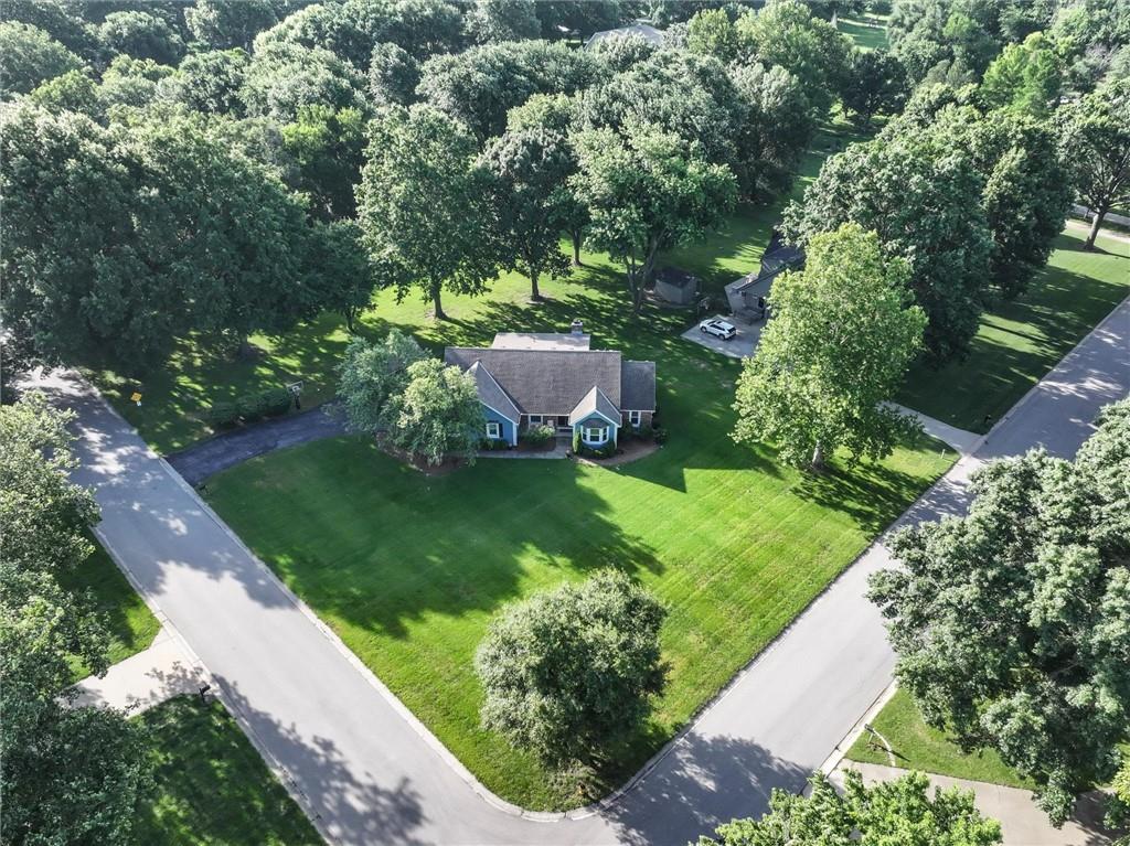 15915 Riggs Road Stilwell, KS 66085 - Photo 31 of 35