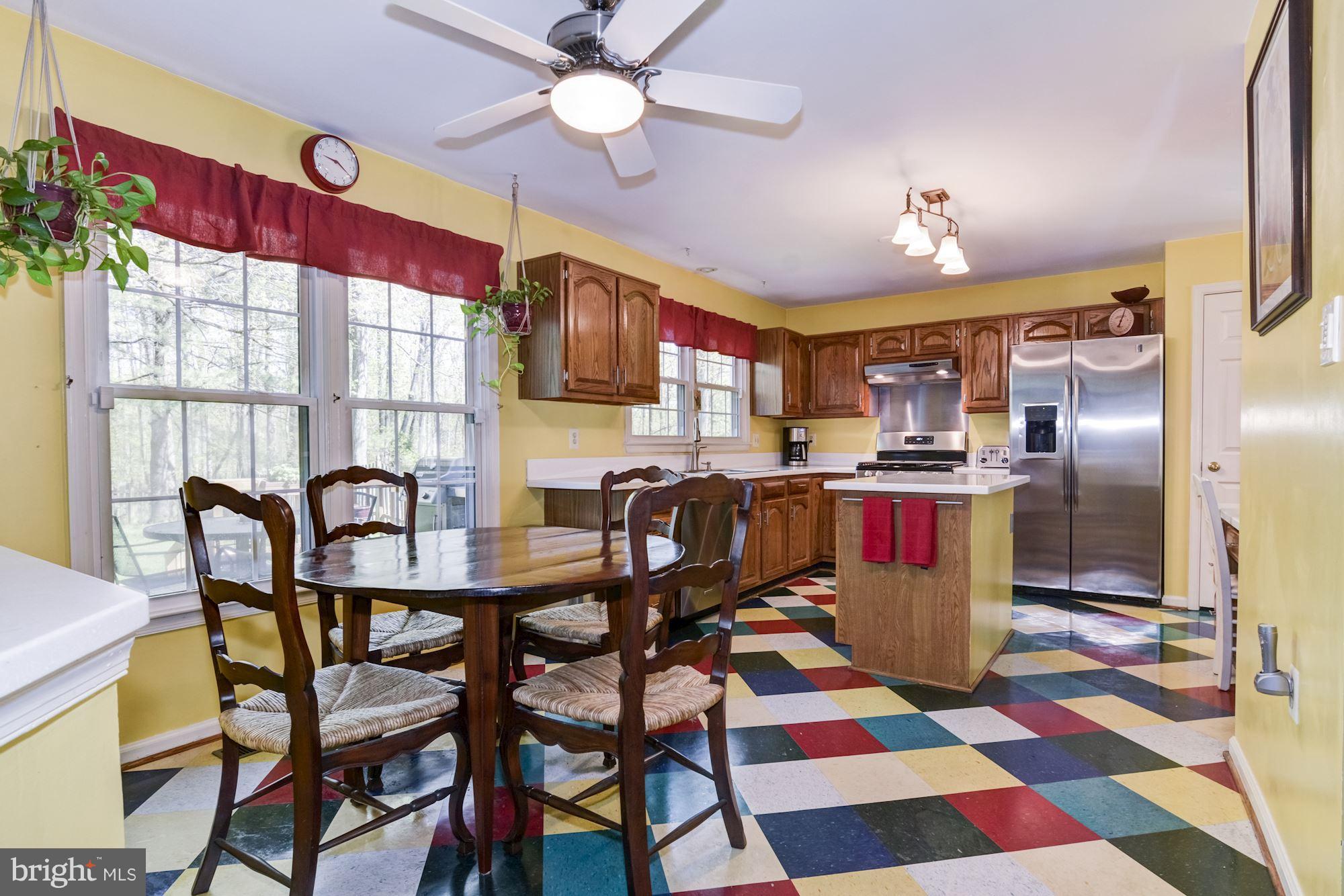 9504 Retriever Road Burke, VA 22015 - Photo 2 of 30 Kitchen