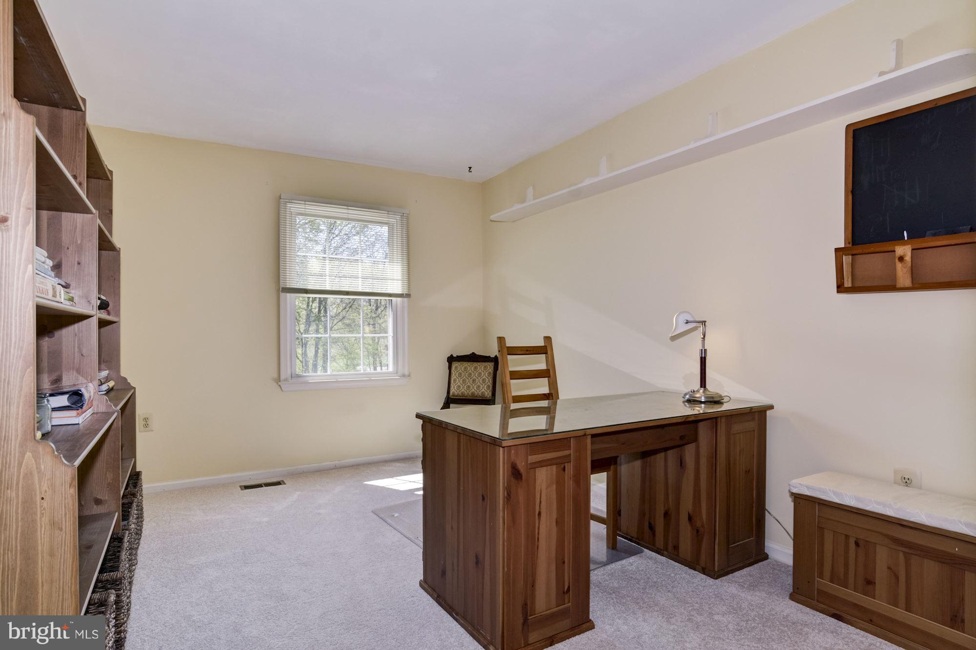 9504 Retriever Road Burke, VA 22015 - Photo 11 of 30 Bedroom