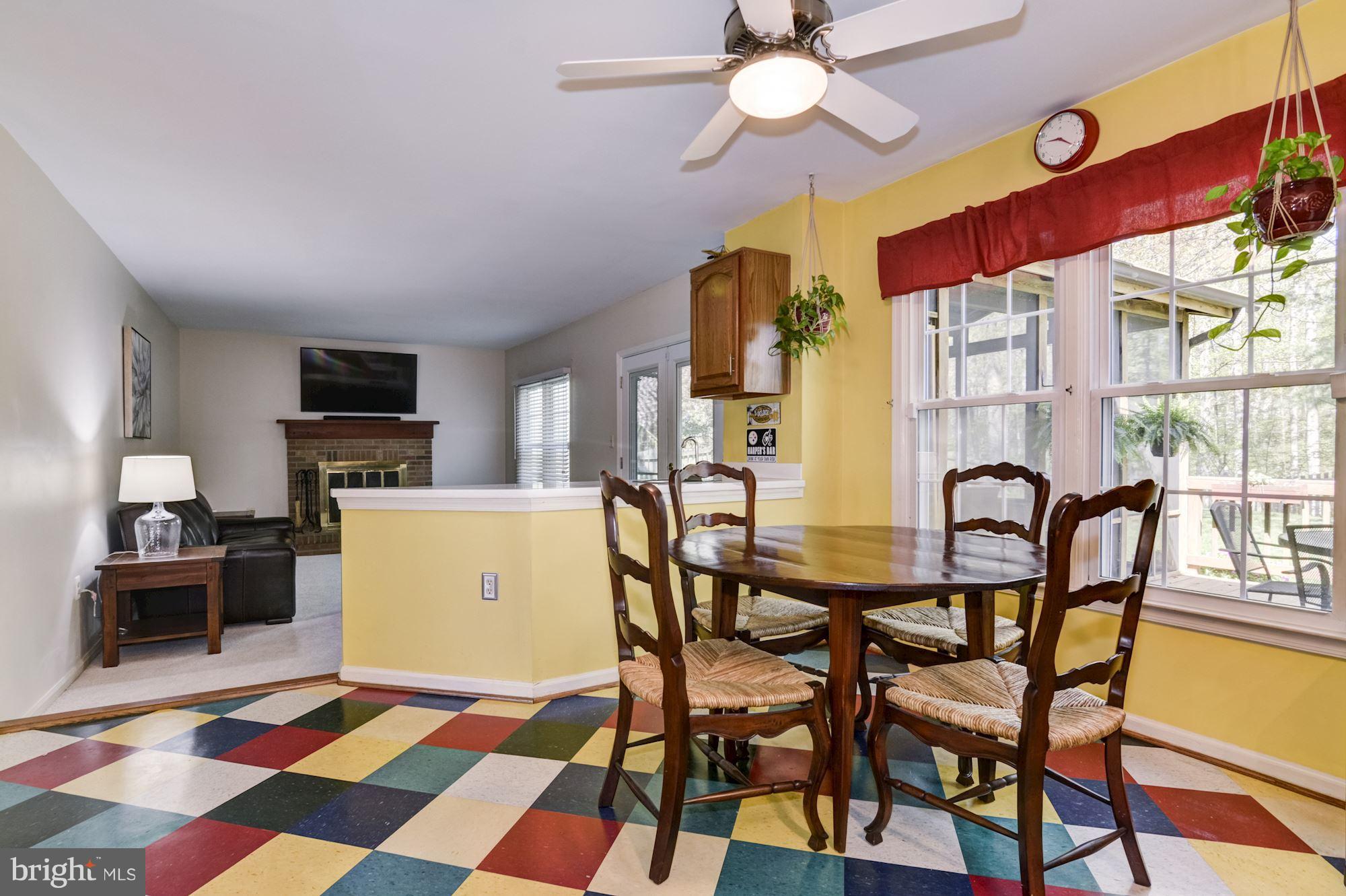9504 Retriever Road Burke, VA 22015 - Photo 3 of 30 Kitchen