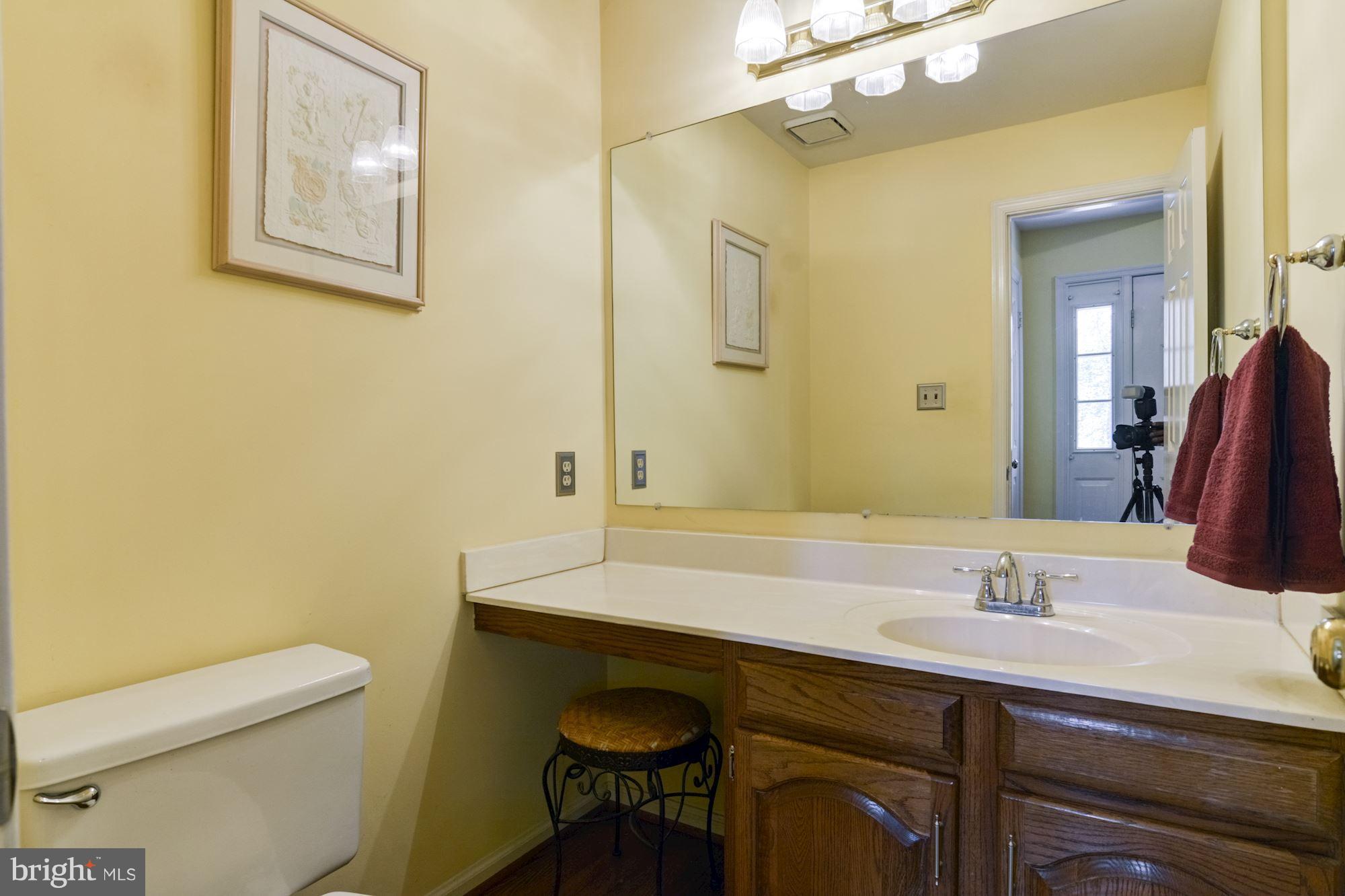 9504 Retriever Road Burke, VA 22015 - Photo 10 of 30 Bath