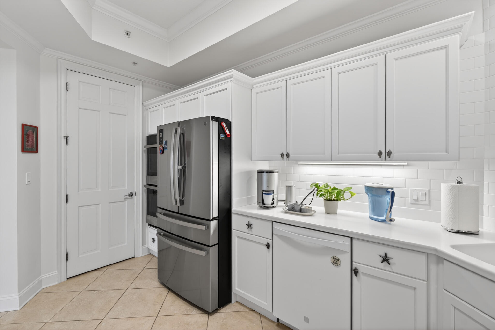 5 Calhoun Avenue, Unit 504 Destin, FL 32541 - Photo 16 of 64 Kitchen w/Closet Pantry