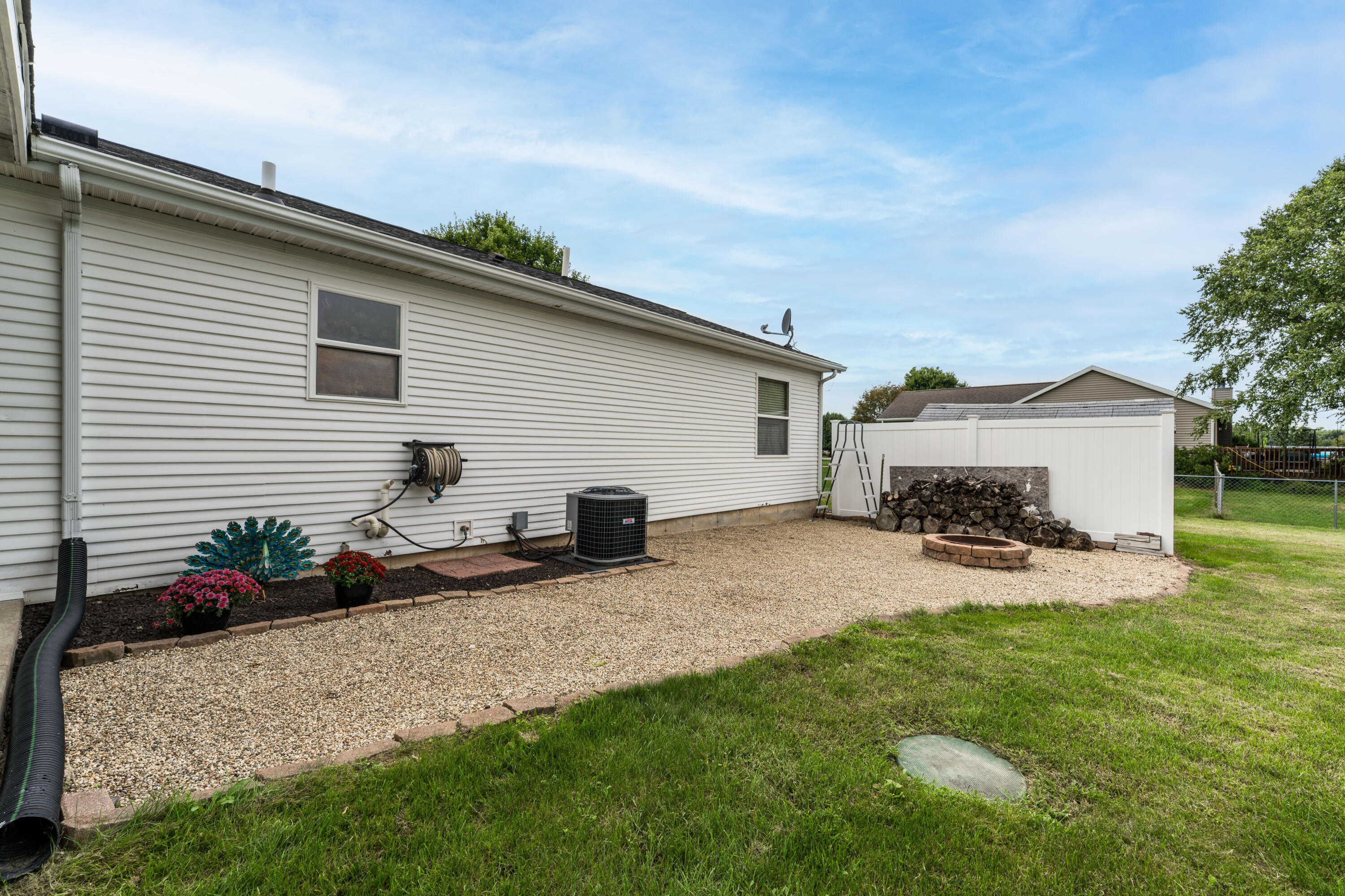 54241 Ridgeview Circle Paw Paw, MI 49079 - Photo 20 of 33 54241 Ridgeview Court Paw Paw (17)