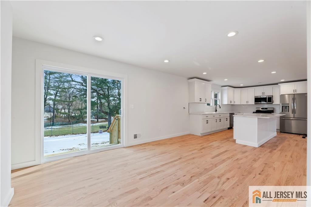 34 Clearview Road East Brunswick, NJ 08816 - Photo 12 of 36 Gallery Image 12