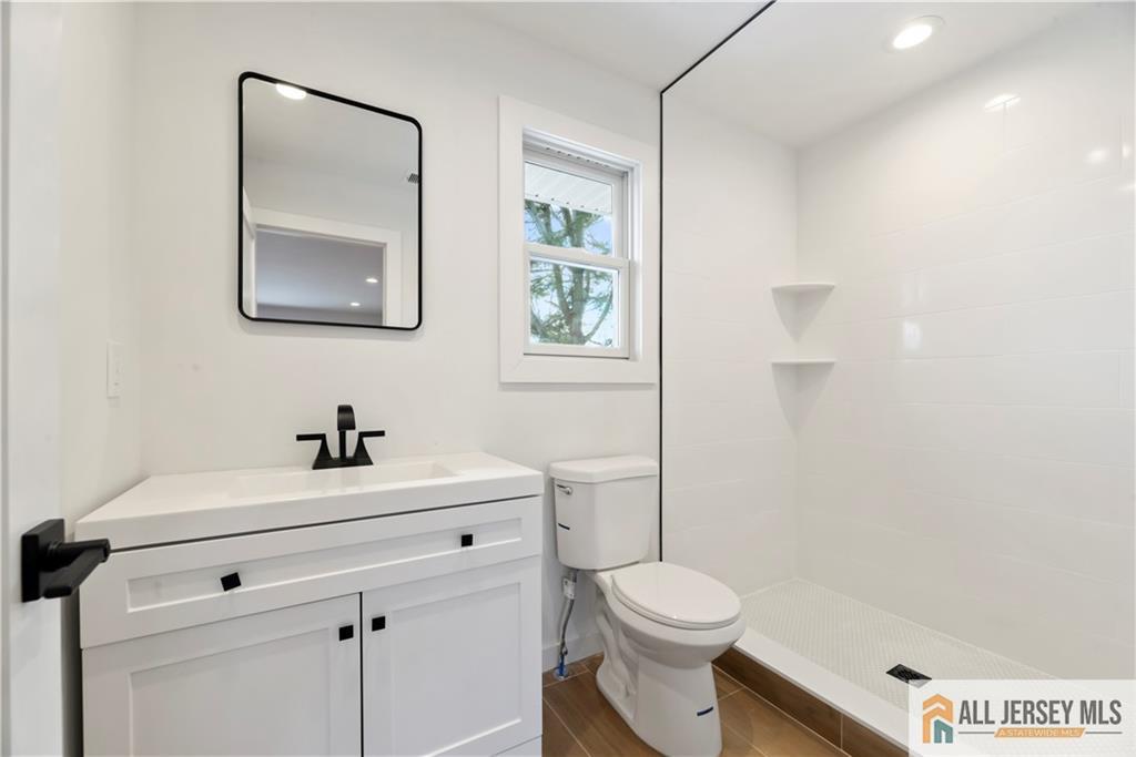 34 Clearview Road East Brunswick, NJ 08816 - Photo 23 of 36 Gallery Image 23